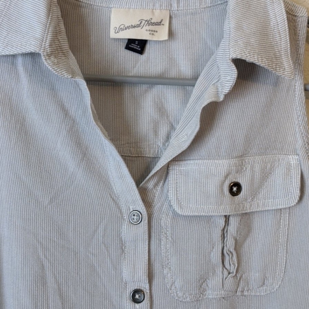 Tank button down - Picture 2 of 2